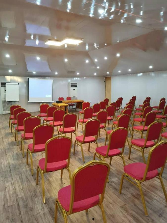 Hotel Saphir Abidjan Esterno foto