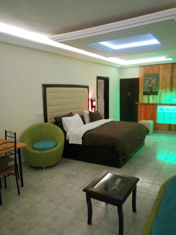 Hotel Saphir Abidjan Esterno foto