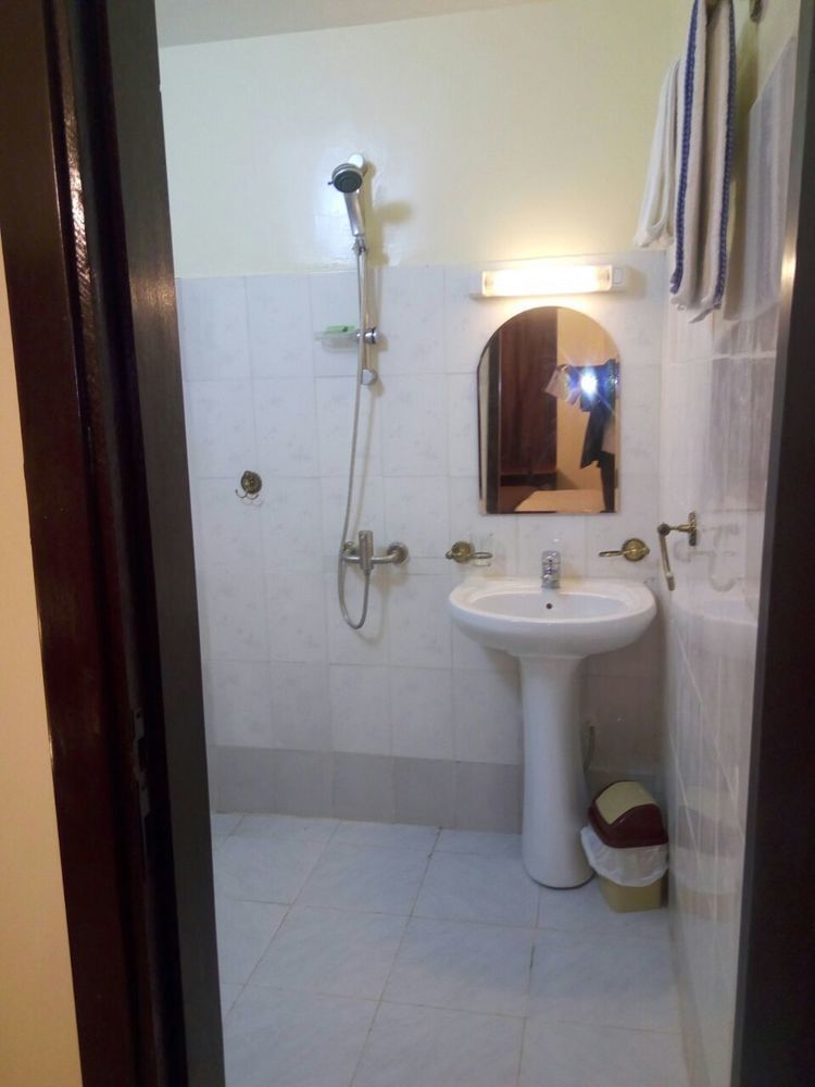 Hotel Saphir Abidjan Esterno foto